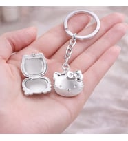 Hello Kitty Açılabilir Kedi Figürlü Anahtarlık – 3 cm Kapaklı Tasarım – Gümüş Renk