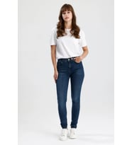 #KadınJean Az Kullanılmış Renkte Koyu Indigo Denim Skinny Fit Kesim Mira12 Rahat Kadın Jean Pantolon