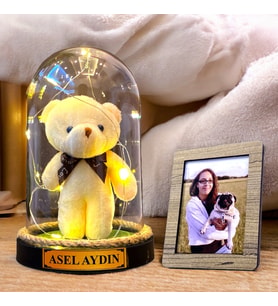 Kişiye Özel Fotoğraflı ve İsimli Hediye Seti, Renkli Peluş ve Led Işıklı Fanus HA4 (Beyaz)