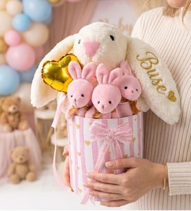PEMBE Kişiye Özel İsimli Tavşanlı Özel Kutuda 3'lü Tavşan Ayıcık Buketi  Hoşgeldin Bebek Hediyesi Babyshower