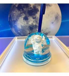 Uzay Temalı Astronot Sulu Kalemlik – Masaüstü Dekoru (8 cm)