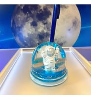 Uzay Temalı Astronot Sulu Kalemlik – Masaüstü Dekoru (8 cm)
