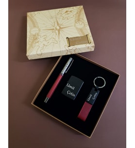 Metal Bordo Roller Kalem - İsme Özel Bordo Kalem Çakmak Ve Anahtarlık & Kişiye Özel 3'Lü Hediye Seti / Kişiye Özel Vip Hediye Seti