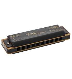 Fender 0990702007 Blues DeVille Si Bemol (Bb) Majör Mızıka Siyah Mat Kapak ve Altın Logolu Şık Tasarım Üstün Ses Kalitesi