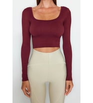 Moda Kare Yaka Örme Fit Düz Desen Sportswear Crop Uzun Kol Bluz (Bordo)