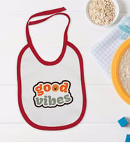 BK Kids Good Vibes Tasarımlı Kırmızı Bebek Mama Önlüğü-1