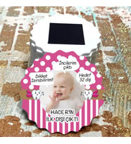 Magnet Hediyelik - Kız Bebek Diş Buğdayı Pembe Tasarım Resimli Magnet