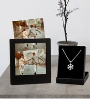 Kİşiye Özel Polaroid Fotoğraf Albümü 4 Fotoğraflı Çerçeve Ve Kartanesi Kolye Set