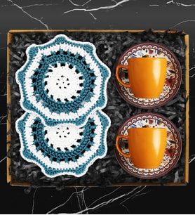 İkili Turuncu Desenli Fincan Takımı & Handmade İkili Makrome Bardak Altlığı