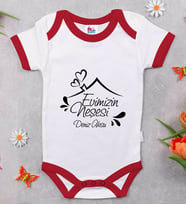 BK Kids Kişiye Özel Evimizin Neşesi Tasarımlı Kırmızı Bebek Body Zıbın-1