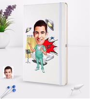 BK Gift Kişiye Özel Erkek Cerrah Karikatürlü Beyaz Termo Deri Defter 16x24cm Model 1