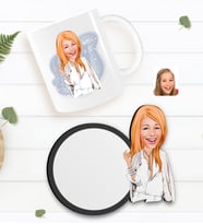 BK Gift Kişiye Özel Kadın Model Karikatürlü Beyaz Kupa ve Ahşap Bardak Altlığı Hediye Seti-2