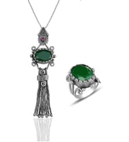 Söğütlü Silver Gümüş kök zümrüt taşlı püsküllü otantik ikili set