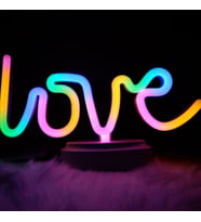 Neon Işıklı Love Yazılı Masa Gece Lambası