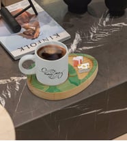 BK Gift Kişiye Özel Mermer Tasarımlı Doğal Ahşap Tabaklı Türk Kahvesi Fincanı Sunum Seti Model 1