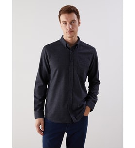 LCWAIKIKI Classic Lacivert Regular Fit Armürlü Cepli Erkek Gömlek