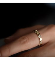 14k Altın Taşlı Yıldız Figürlü Yüzük