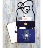 Askılı Kitap / Tablet / Ebook Çantası – Kılıfı ( Hamsa )