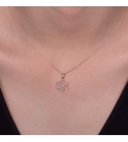 BAGET TAŞLI KAR TANESİ 925 AYAR GÜMÜŞ KOLYE