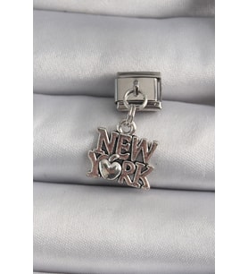 316L Çelik Gümüş Renk Sallantı New York Yazı Model Nomination Charm 5886 - SSSSSS6104-9470