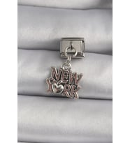 316L Çelik Gümüş Renk Sallantı New York Yazı Model Nomination Charm 5886 - SSSSSS6104-9470