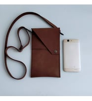 Woodensea Kahverengi Nubuk Hakiki  Deri Çapraz Çanta Pasaport Çantası Telefon Çantası Kart Bölmeli