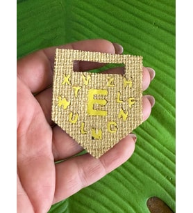 6X5 CM ÜTÜ İLE YAPIŞAN HASIR E HARFİ ARMA DİKİŞ GİYİM AKSESUARI (Altın)