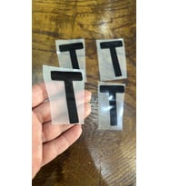 4 ADET ÜTÜ İLE YAPIŞAN T HARFİ TRANSFER BASKI ARMA 6X4 CM