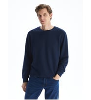 LCWAIKIKI Classic İndigo Bisiklet Yaka Uzun Kollu Baskılı Erkek Sweatshirt