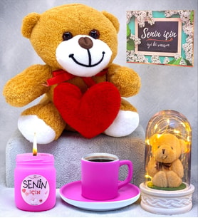 Premium Özel Hediye Seti Pembe Türk Kahvesi Fincanı, Mum, Ayıcık, Işıklı Fanus (Model 6)