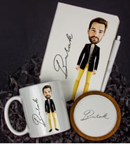 Kişiye Özel Karikatür Tasarım Defter Kalem Kupa Ve Bardak Altlığı Hediye Seti 96254