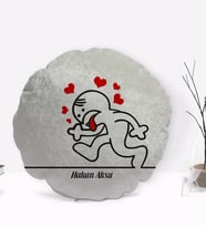 BK Gift Kişiye Özel İsimli Aşık Çöp Adam Tasarımlı Yuvarlak Dekoratif Kırlent Yastık-1