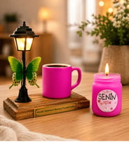 Kişiye Özel Yazılı Sokak Lambalı Türk Kahvesi Fincanı ve Kokulu Mum (Pembe Seri)