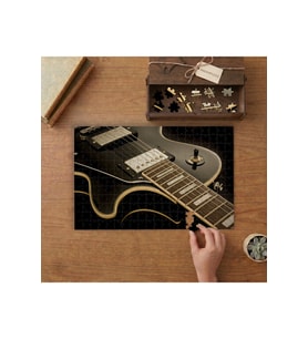 Yakın Çekim Gitar Tasarımı 240 parça Ahşap Puzzle Ahşap Kutuda MP03477