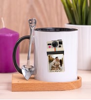 Kişye Özel Polaroid Tasarım Fotoğraflı Ahşap Altlıklı Siyah Kupa Bardak