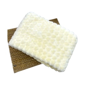 90784 Unisex Bebek Kalp Kabartmalı Peluş Battaniye