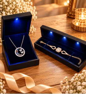 925 Ayar Gümüş Kadın Takı Seti Rose Kelebek Yuvası Kolye ve Gold Baget Bileklik Işıklı Kutulu