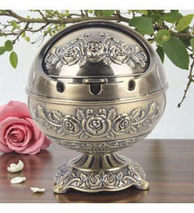 Lüks Gül Motifli Metal Top Rüzgar Geçirmez Küllük Tütsülük Çok Fonksiyonlu Dekoratif Obje Biblo MD 2 (Gold)