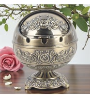 Lüks Gül Motifli Metal Top Rüzgar Geçirmez Küllük Tütsülük Çok Fonksiyonlu Dekoratif Obje Biblo MD 2 (Gold)