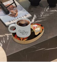 BK Gift Kişiye Özel Yapraklar Tasarımlı Doğal Ahşap Tabaklı Türk Kahvesi Fincanı Sunum Seti Model 11