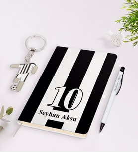 BK Gift Kişiye Özel Siyah-Beyaz Tasarımlı İsimli Defter kalem ve Formalı Metal Anahtarlık Model 1