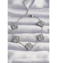 316L Çelik Gümüş Renk Motifli Yonca Bileklik - TJ-BB6269