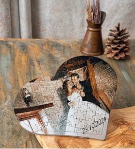 Kişiye Özel Fotoğraflı Tarihli Kalp Puzzle