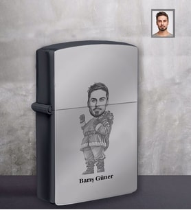 Kişiye Özel Yılbaşı Erkek Karikatürlü Siyah Benzinli Çakmak Model-14