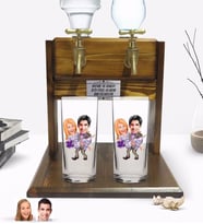 BK Gift Kişiye Özel Sevgililer Tasarımlı İkili Rakı Bardağı ve Çift Musluklu Doğal Ahşap Rakı Standı-56 (Model 1)