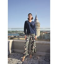 YaprakDesenli Uzun Kollu V Yaka Pijama Takımı (Karışık)