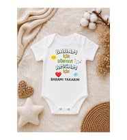 Babam İçin Dünyayı Amcam İçin Babamı Yakarım Yazılı Bebek Zıbını – Amca Temalı Eğlenceli Bebek Body