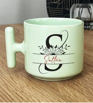 Kişiye Özel S Harfli İsme Özel Hediye Pastel T Kupa İsimli İsim Yazılı (Yeşil)