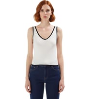 Triko Bluz V Yaka Kolsuz Crop Basic Siluet Rahat Kullanım Şık Görünüm Premium Kalite