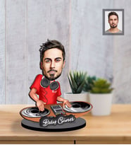 Kişiye Özel Dj Karikatürlü İki Katmanlı Ahşap Biblo Bay-1-Eco